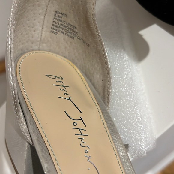 BETSEY JOHNSON ~ evening sandals ~ size 9.5 - Picture 6 of 16